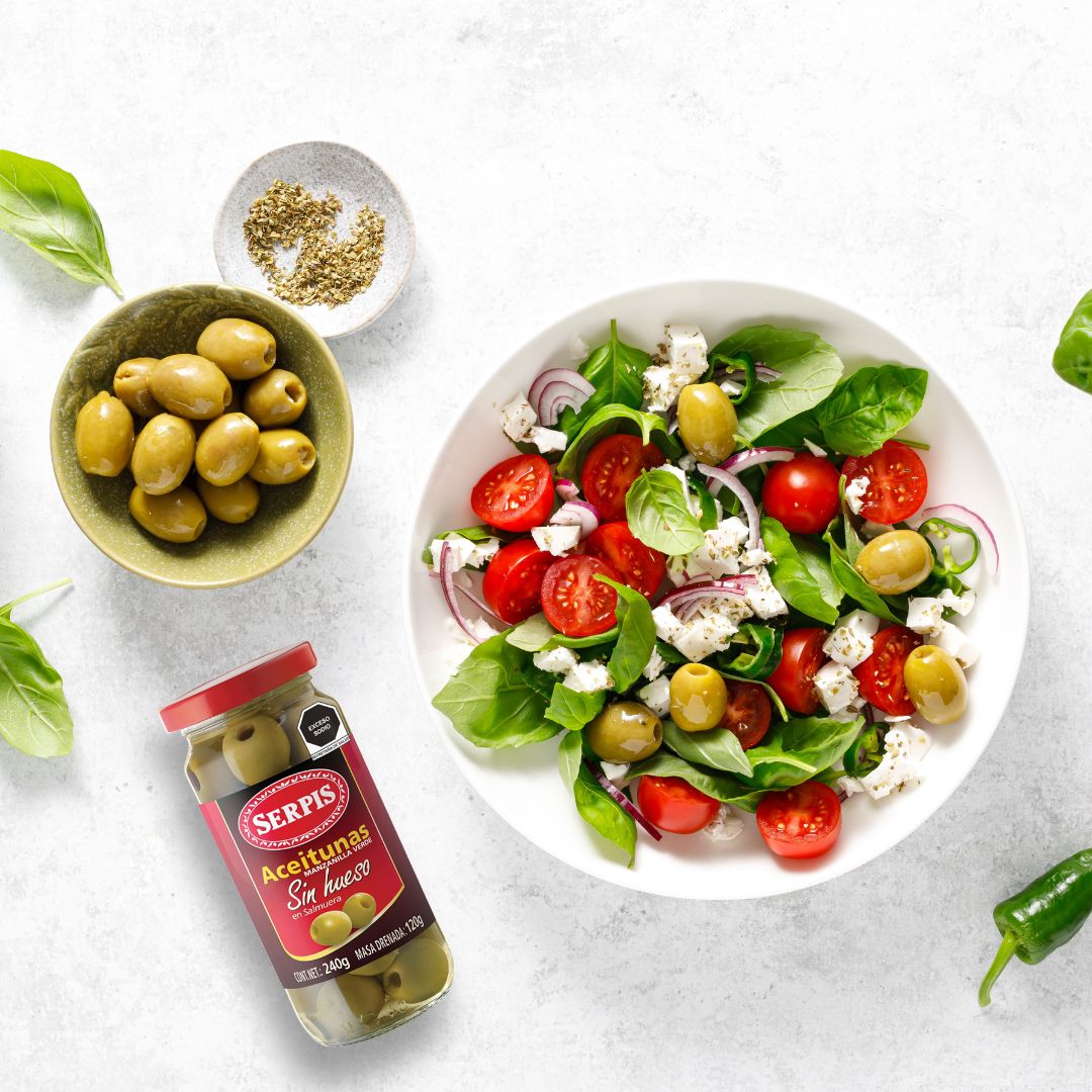 Ensalada-mediterranea-con-aceitunas